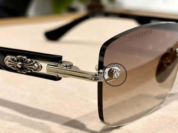 Picture of Chrome Hearts Sunglasses _SKUfw69656766fw